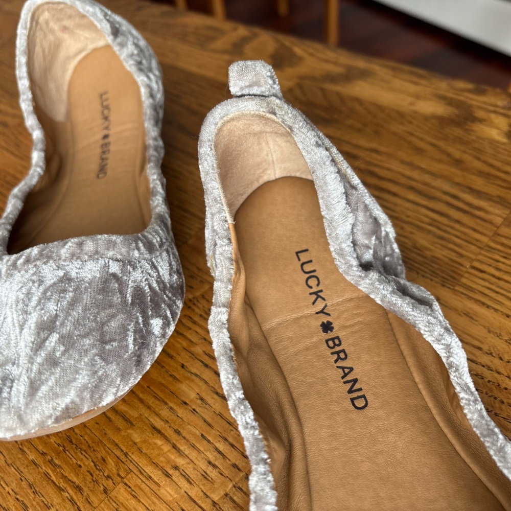 Lucky Brand Silver Flats